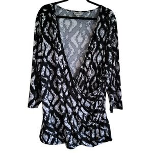 Avenue Top Women's Plus 30/32 Black White Geometric Faux Wrap Stretchy Office